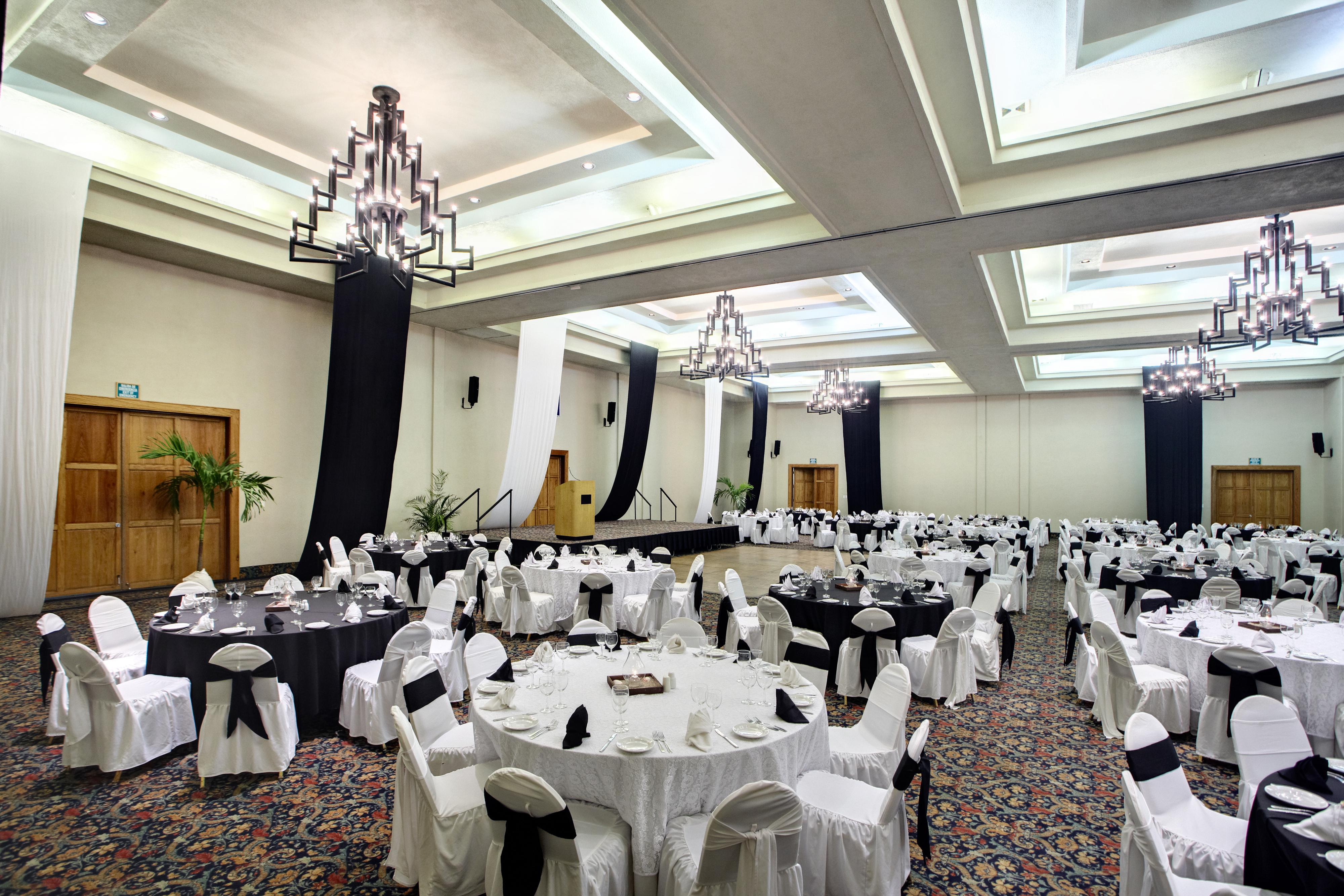 Barcelo Karmina Otel Manzanillo Dış mekan fotoğraf The ballroom